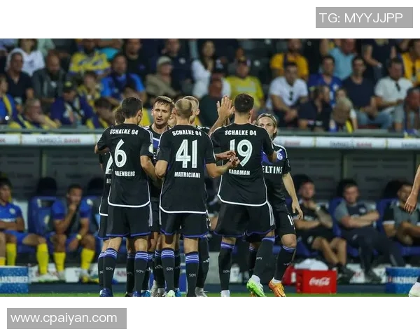 沙尔克04客场艰难逼平对手,双方战力不相上下 沙尔克04客场艰难逼平对手,双方战力不相上下